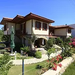 فندق Tuerk Evi داتْشا