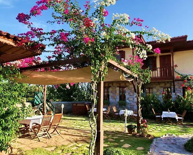 Szálloda Tuerk Evi 4*